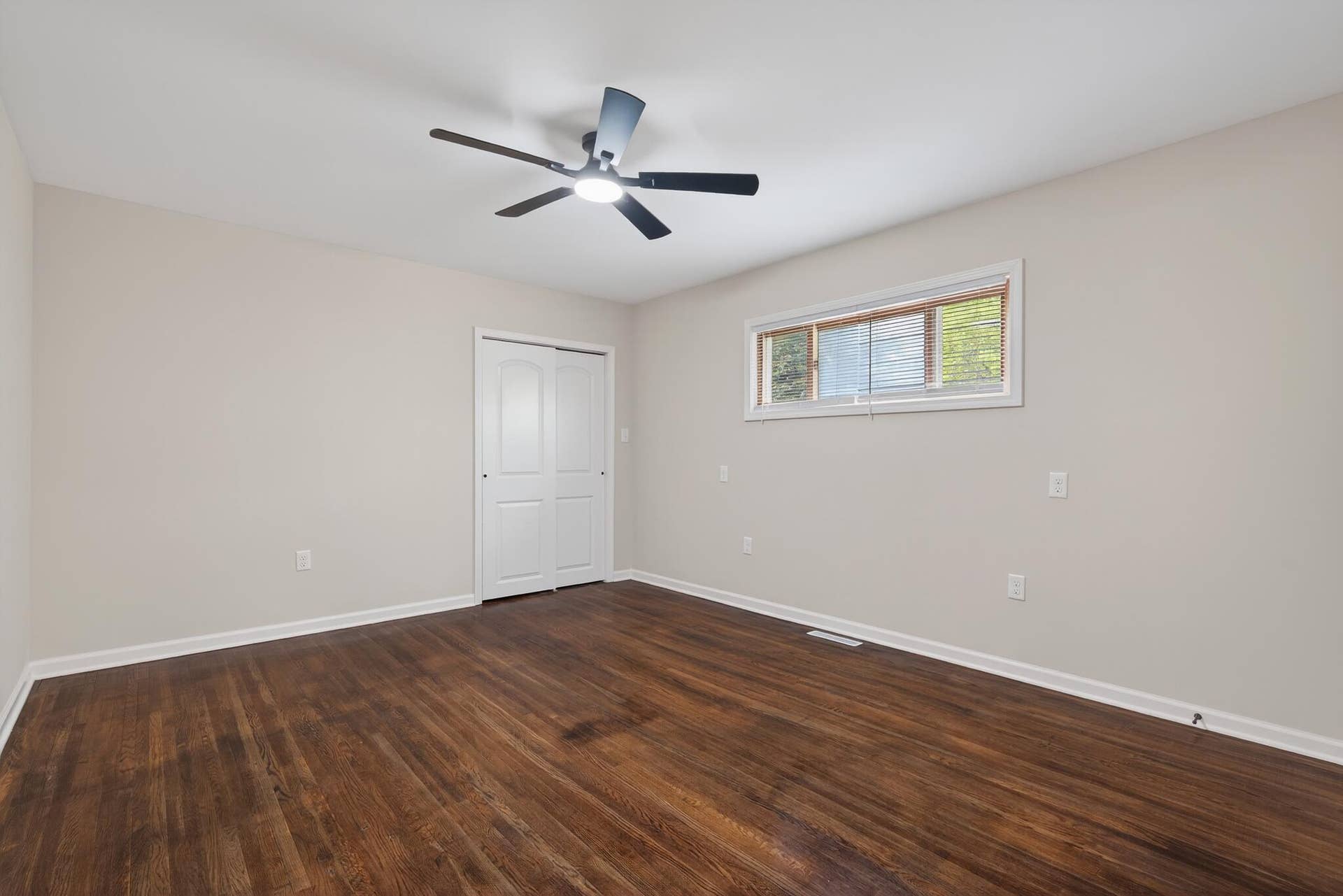 1404 Forest Park Avenue, Valparaiso, IN 46385 NV-1404-24