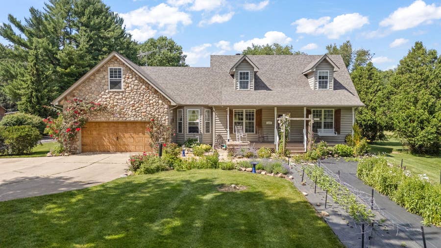 Property photo for 1207 Martinal Road, Valparaiso, IN