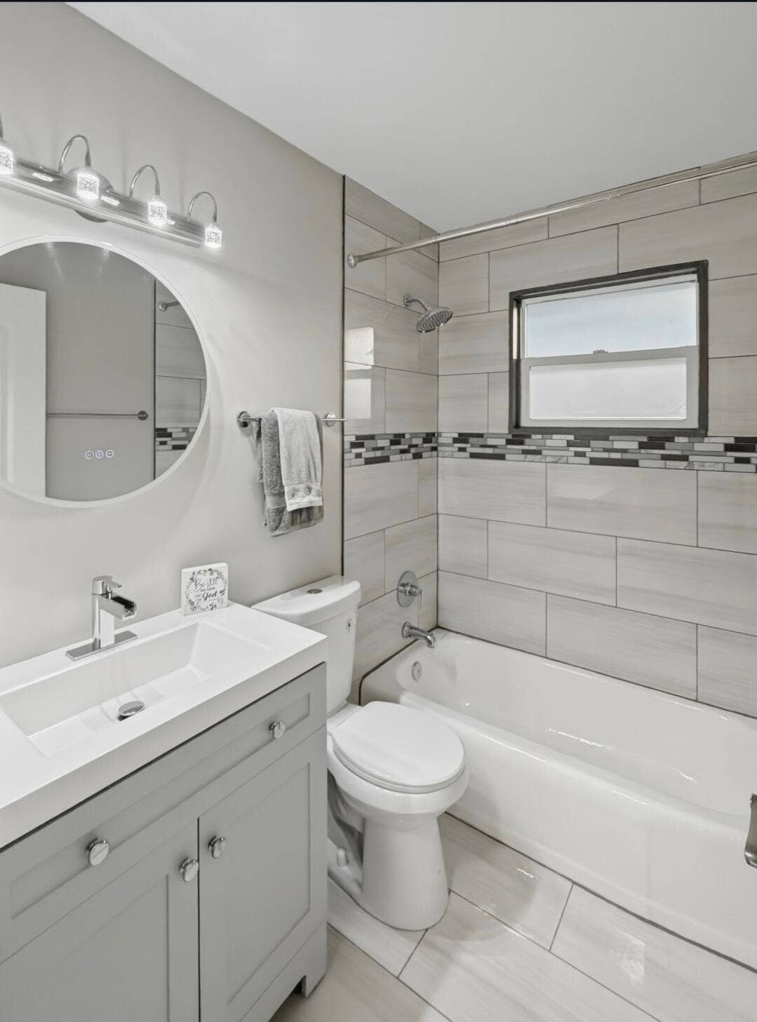 3930 Marshall Street, Gary, IN 46408 8FE08FB8-965C-4998-9FA6-CE3E8064AC34Scre