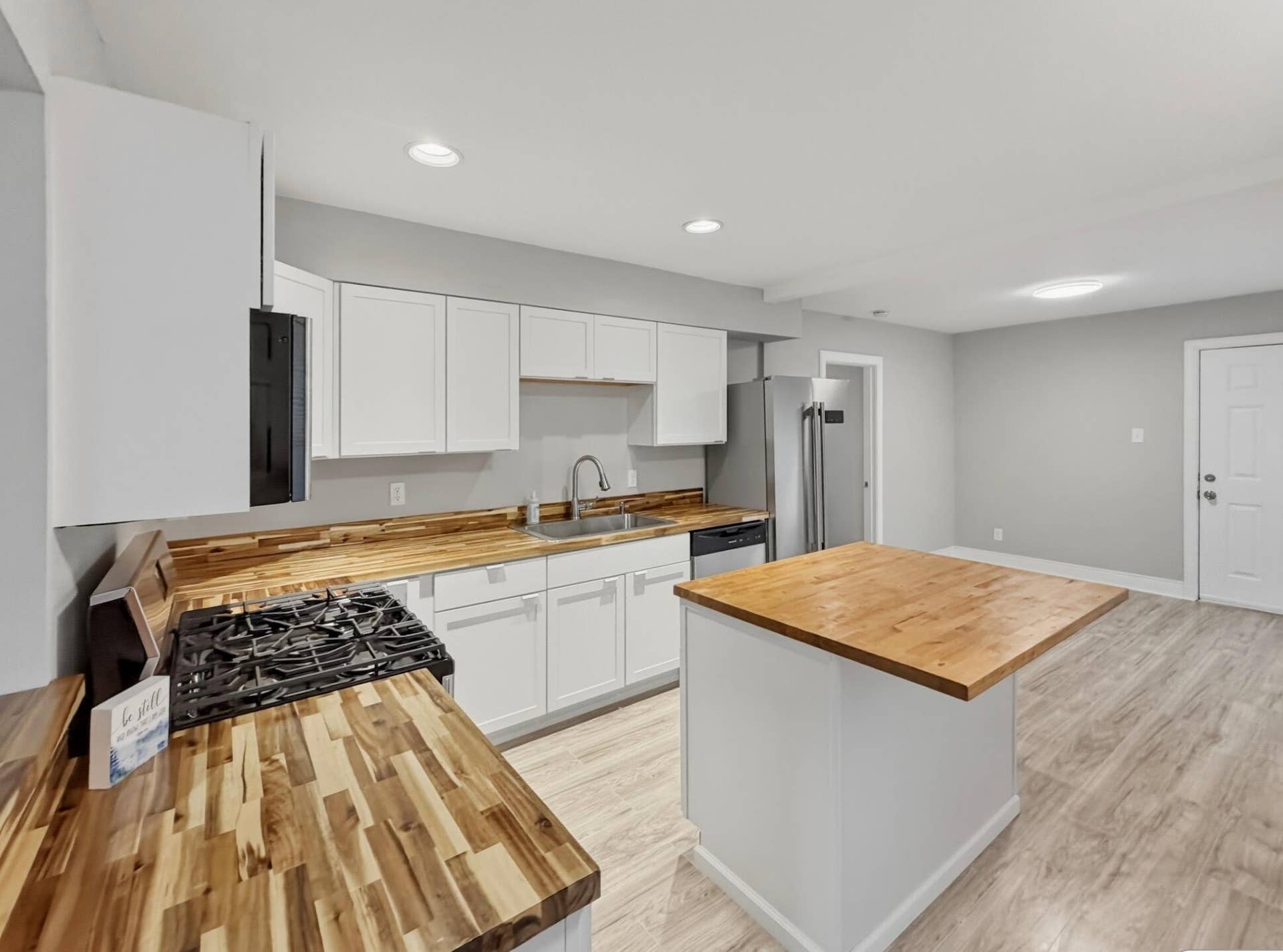 3930 Marshall Street, Gary, IN 46408 0B247D75-1C84-4F8D-A1D1-5255401E7EC1Scre