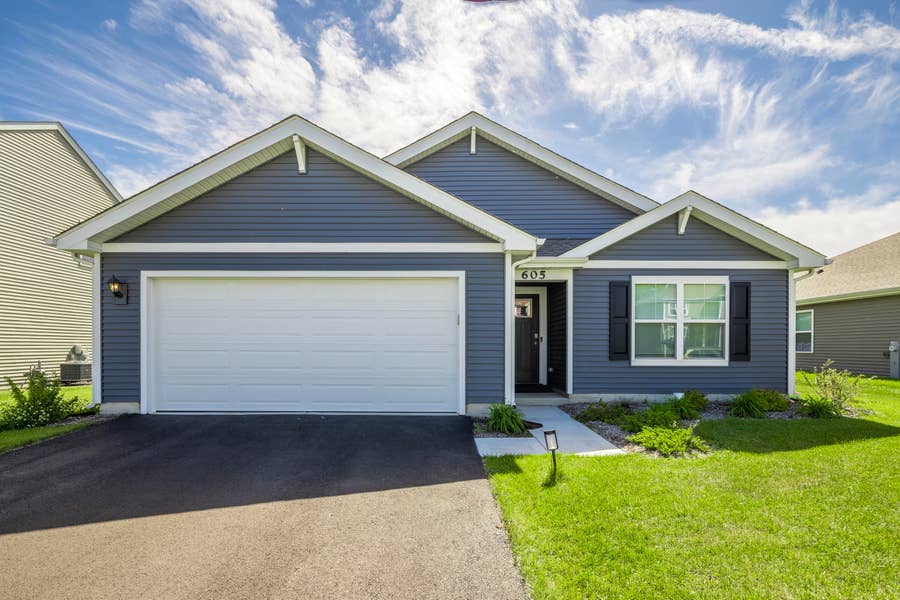 Property photo for 605 Ensign Place, Hebron, IN