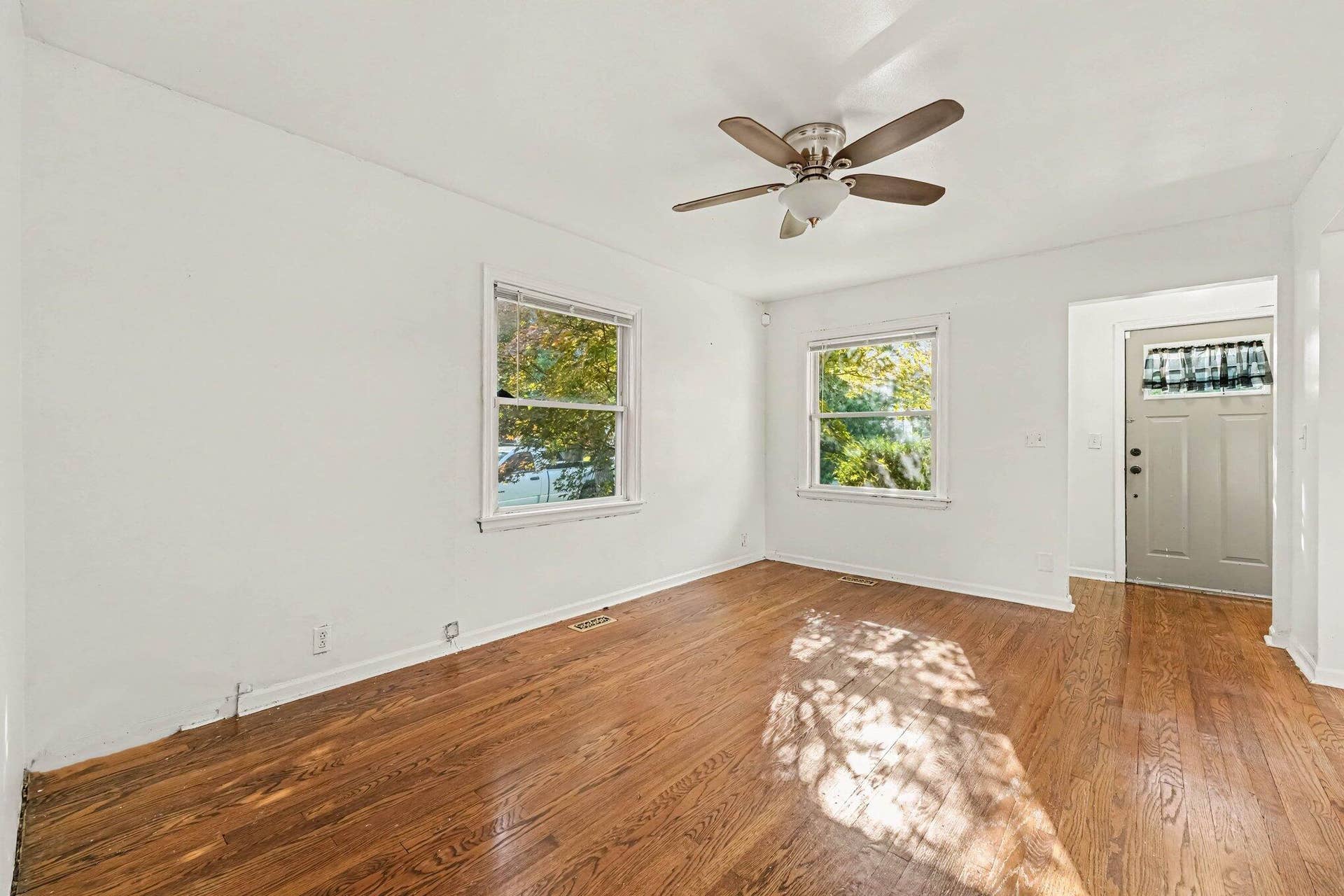 8235 Ellsworth Court, Merrillville, IN 46410 002_file_9133