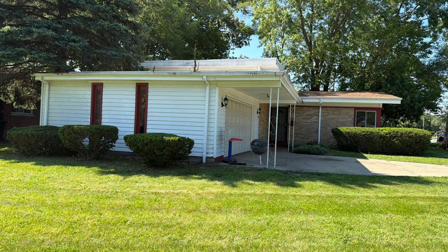 Property photo for 7010 Ash Place, Gary, IN