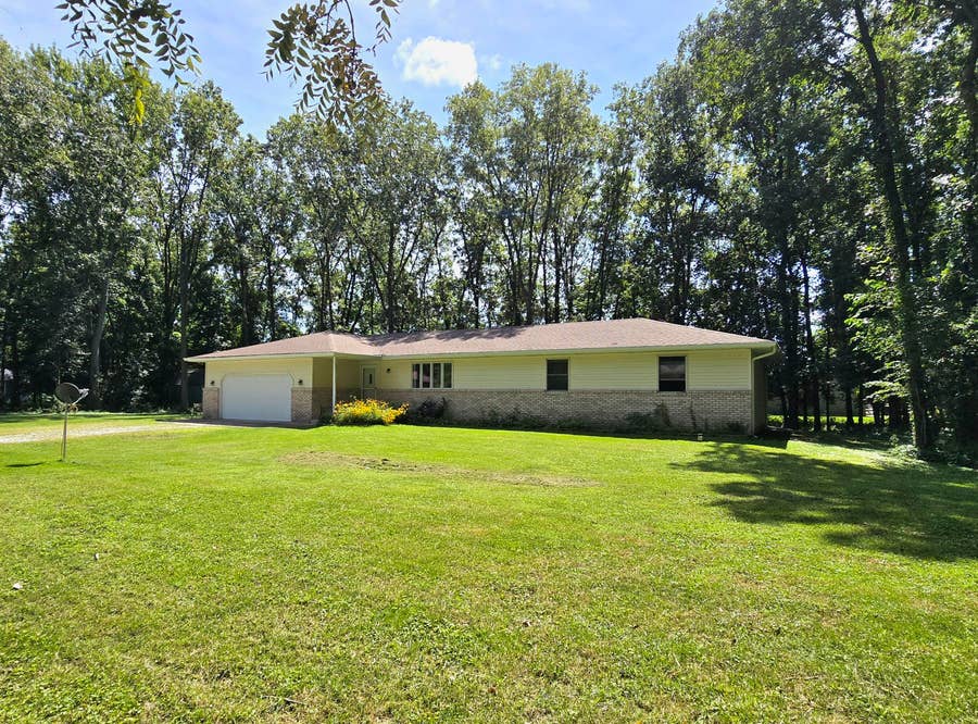 Property photo for 788 W 200, Hebron, IN