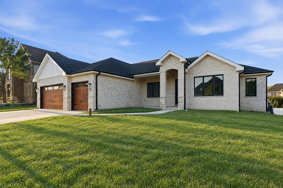 Property photo for 87 Primrose Drive, Dyer, IN