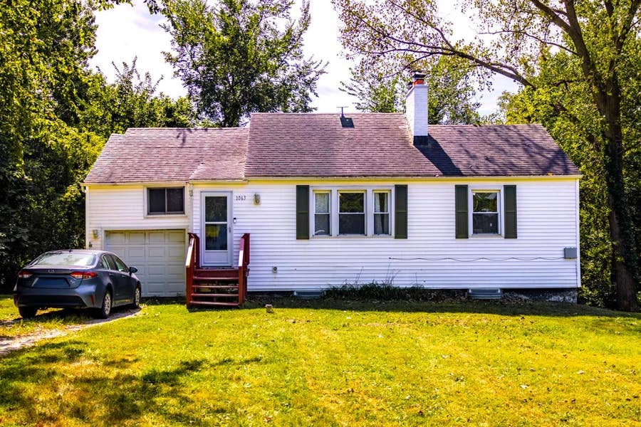Property photo for 1063 Frontage Road, Chesterton, IN