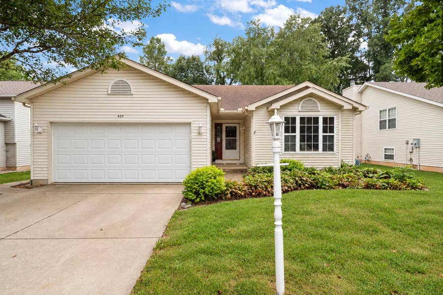 Property photo for 405 Galway Drive, Valparaiso, IN