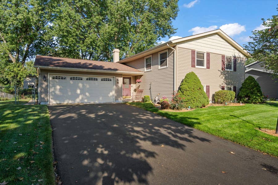 Property photo for 1403 Boca Lago Drive, Valparaiso, IN