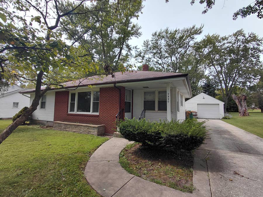 Property photo for 7520 Independence Street, Merrillville, IN
