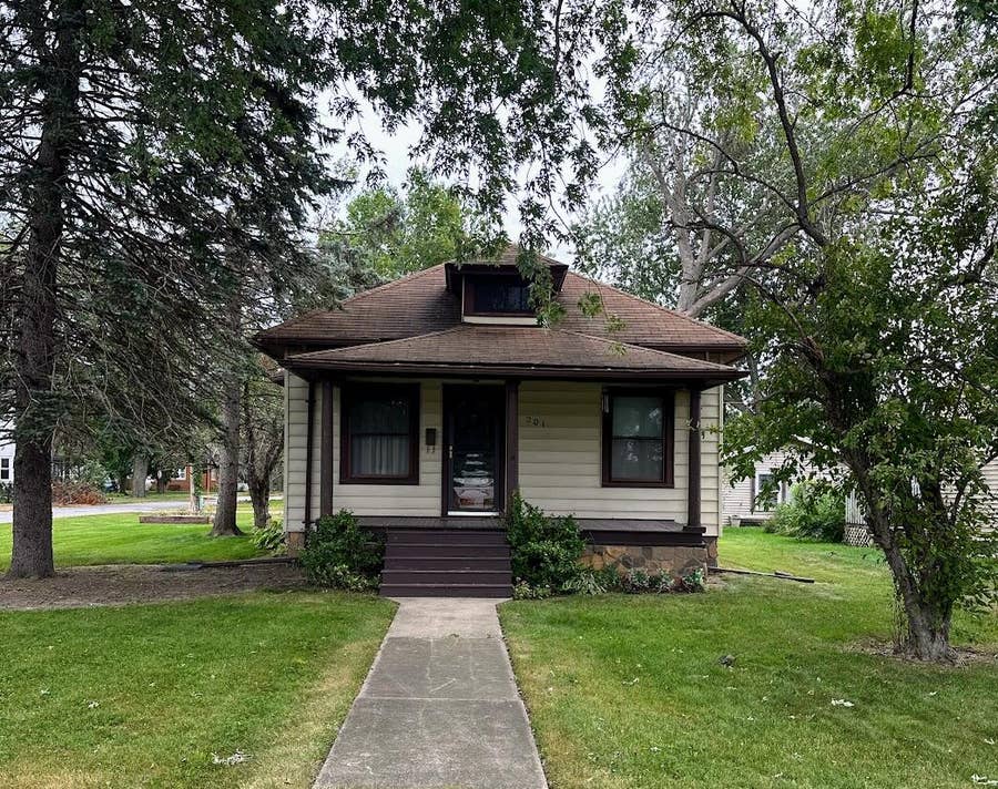 Property photo for 201 8th Street, Chesterton, IN