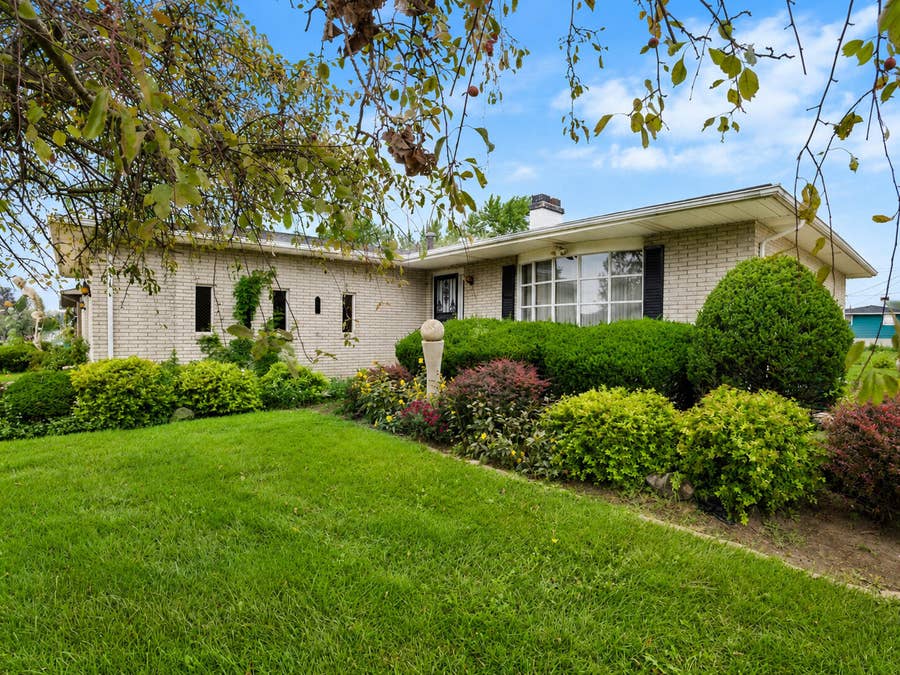Property photo for 2560 61st Avenue, Merrillville, IN