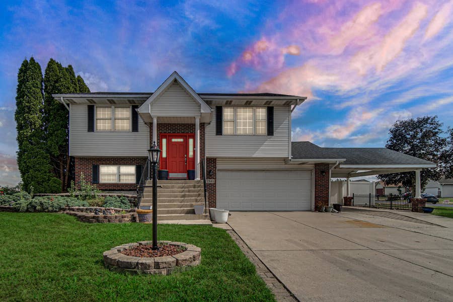 Property photo for 7581 Murrelet Street, Hobart, IN