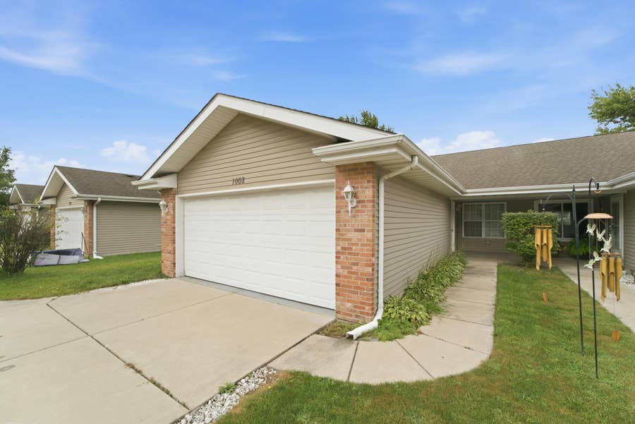 Property photo for 1002 Colfax Street, Griffith, IN