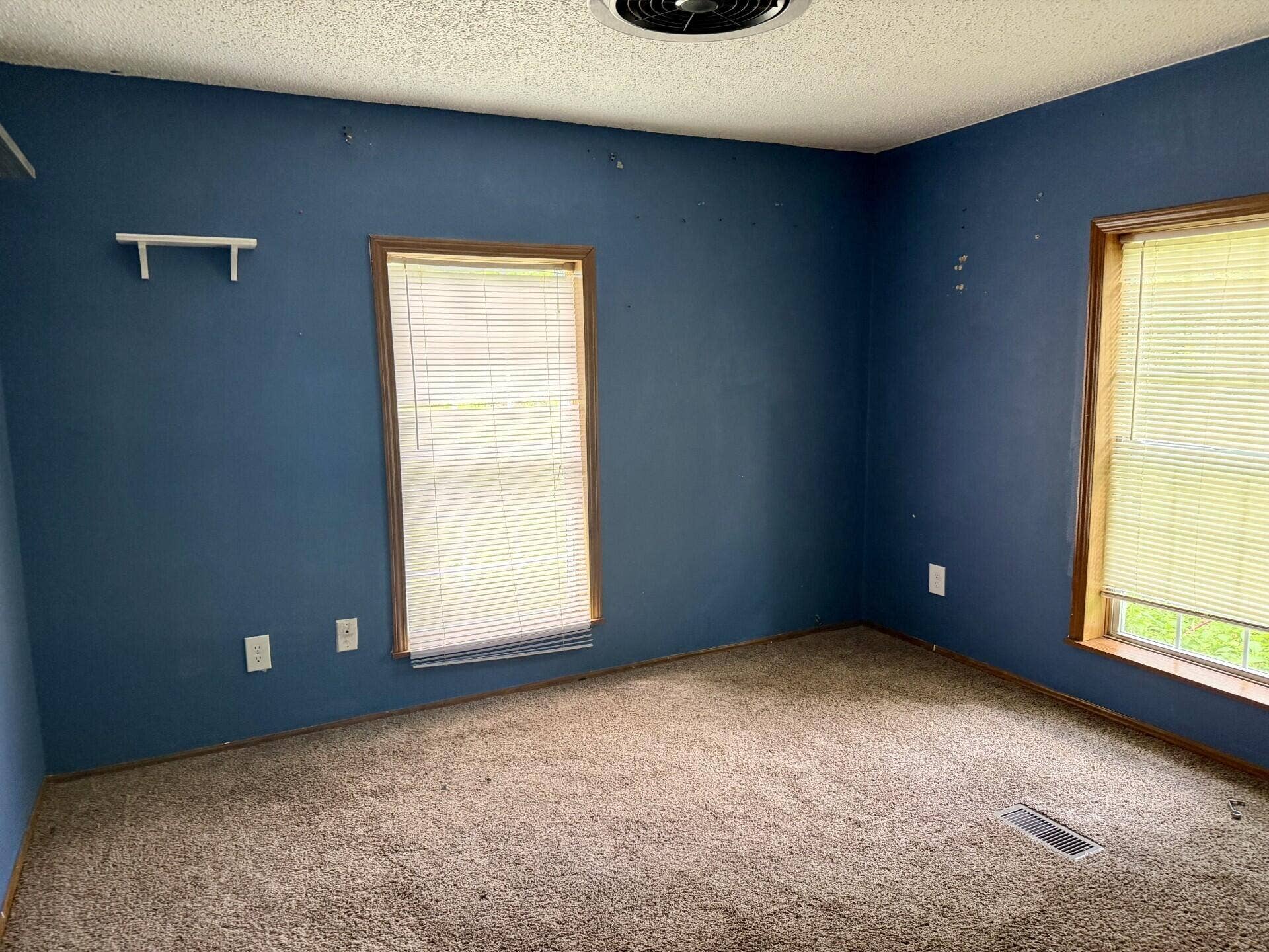 6036 Vermont Street, Merrillville, IN 46410 38124b3d-ae7b-423c-9042-1fcab32df7dd