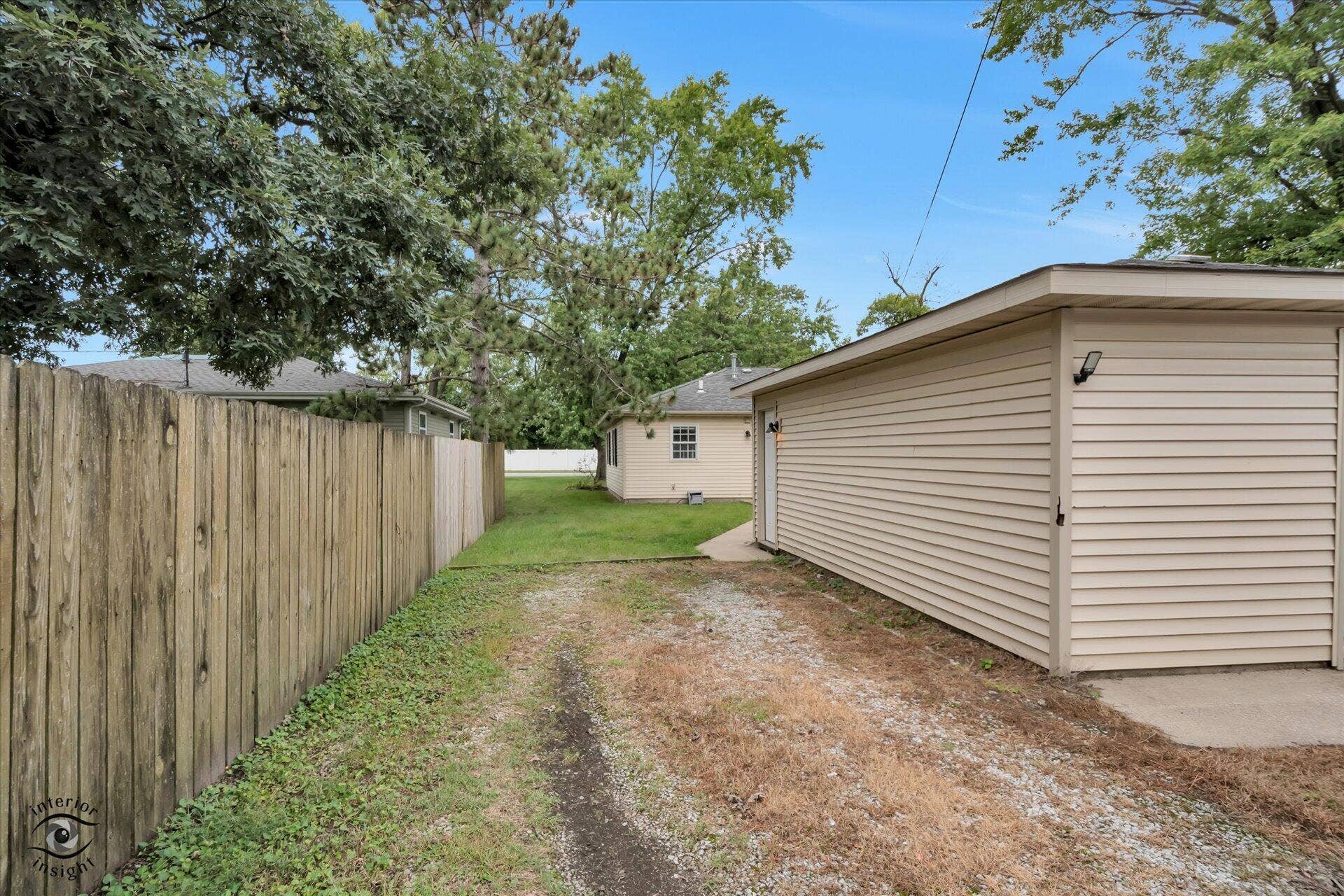 243 Cline Avenue, Griffith, IN 46319 24-Parking