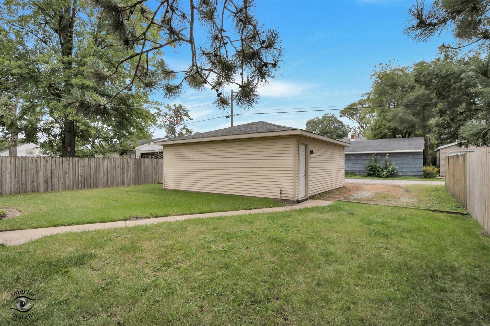 243 Cline Avenue, Griffith, IN 46319 21-Back Yard