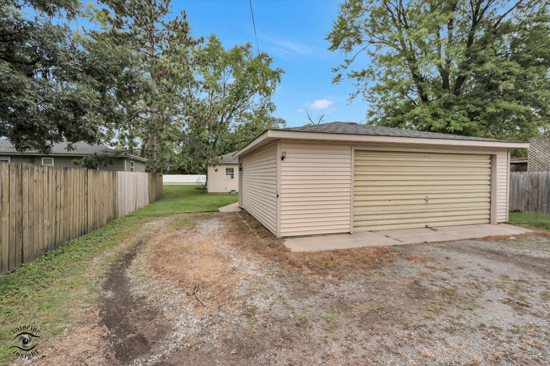 243 Cline Avenue, Griffith, IN 46319 25-Garage