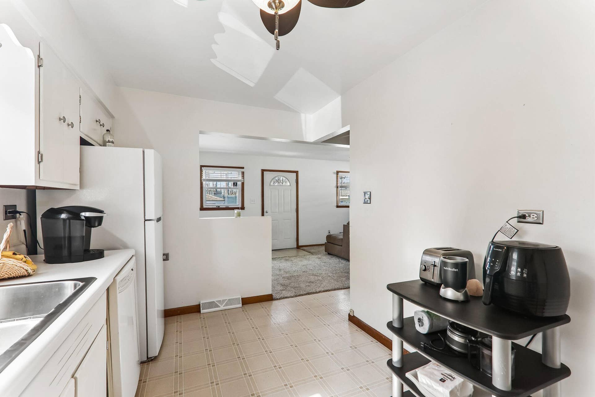 8410 Gordon Drive, Highland, IN 46322 11 (1)