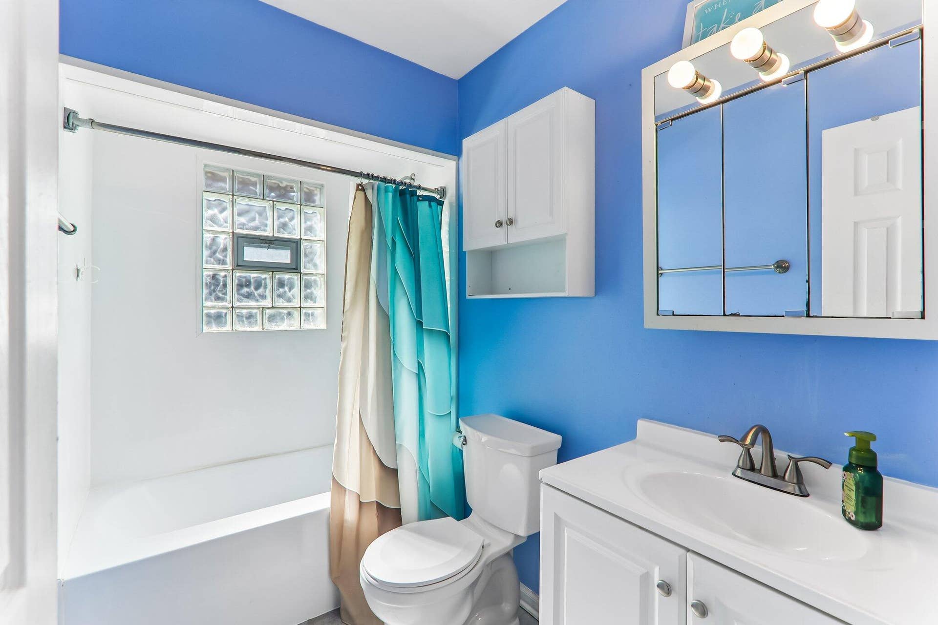8410 Gordon Drive, Highland, IN 46322 21-web-or-mls-Gordon Dr-S1409-023