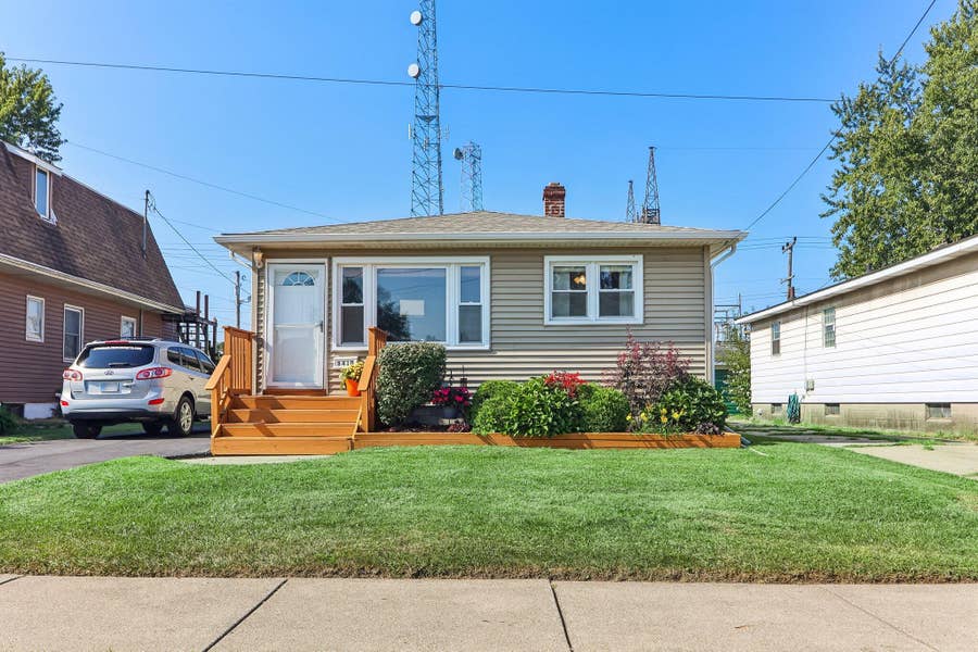 Property photo for 8410 Gordon Drive, Highland, IN