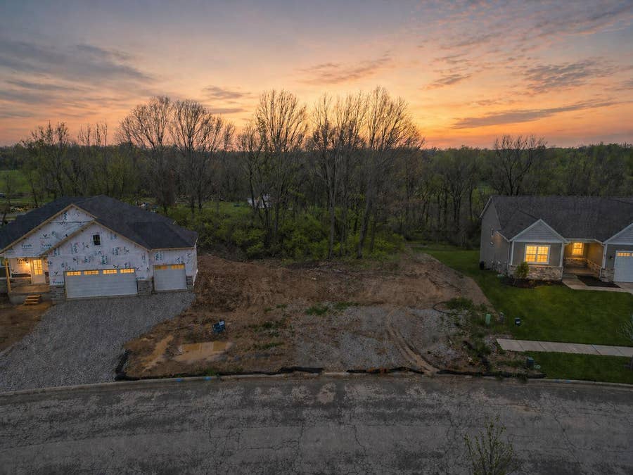 Property photo for 304 Apple Grove Lane, Valparaiso, IN