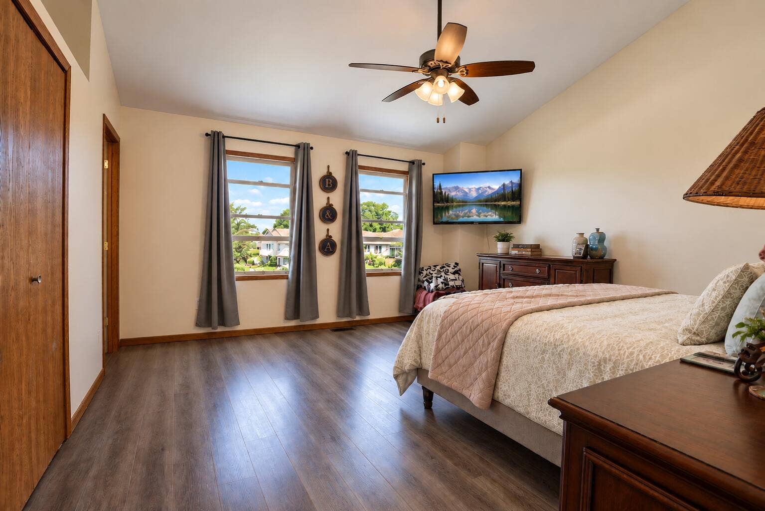 1602 Krame Drive, Crown Point, IN 46307 CC3127EA-6C34-43CD-B768-6BBCDA95B546