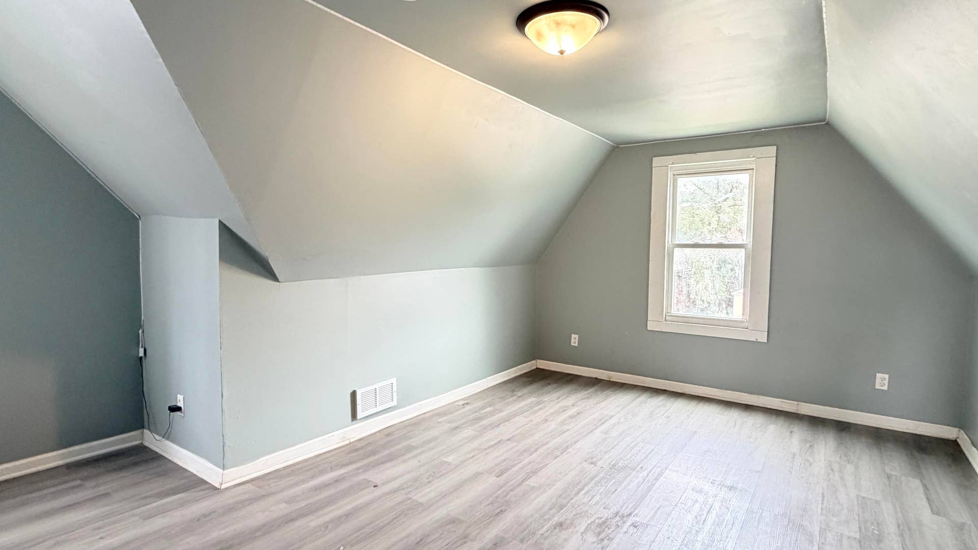 318 Hamilton Street, Gary, IN 46403 bed 4