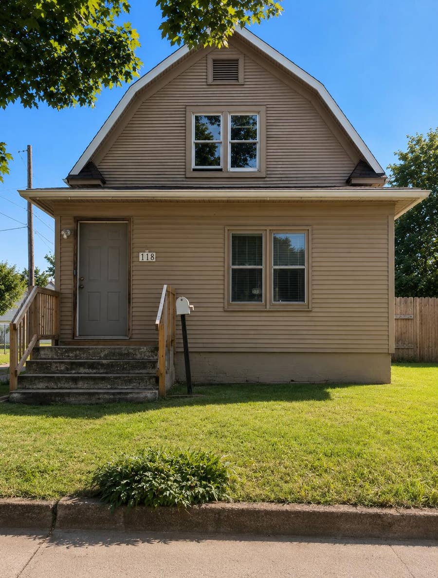 Property photo for 118 Dewey Street, Michigan City, IN