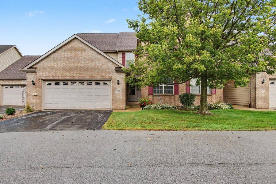 Property photo for 931 Veterans Lane, Crown Point, IN