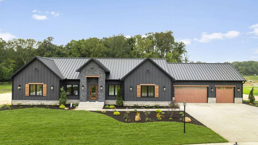 Property photo for 474 Stonebridge Parkway, Valparaiso, IN