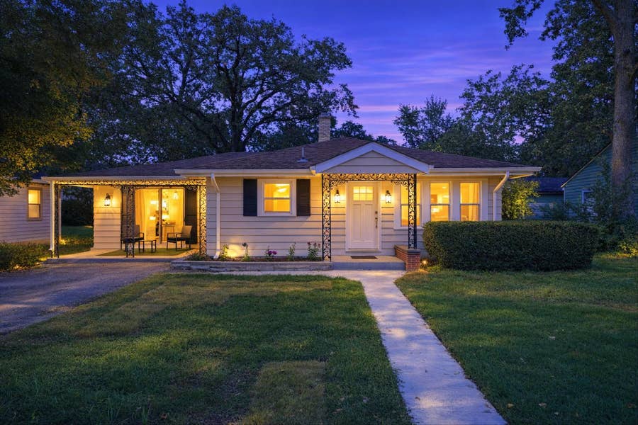 Property photo for 1020 61st Place, Merrillville, IN