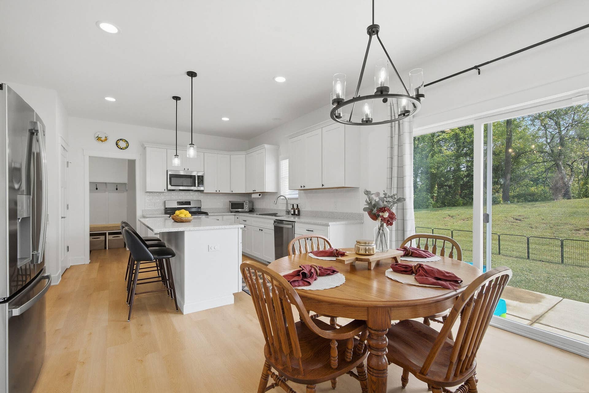 013_Dining Room