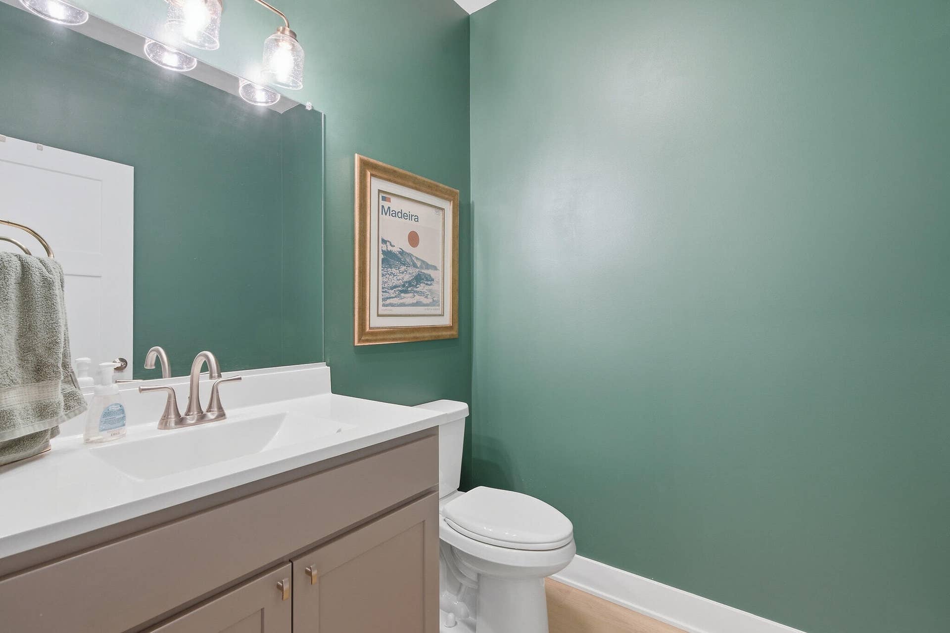 017_Bathroom