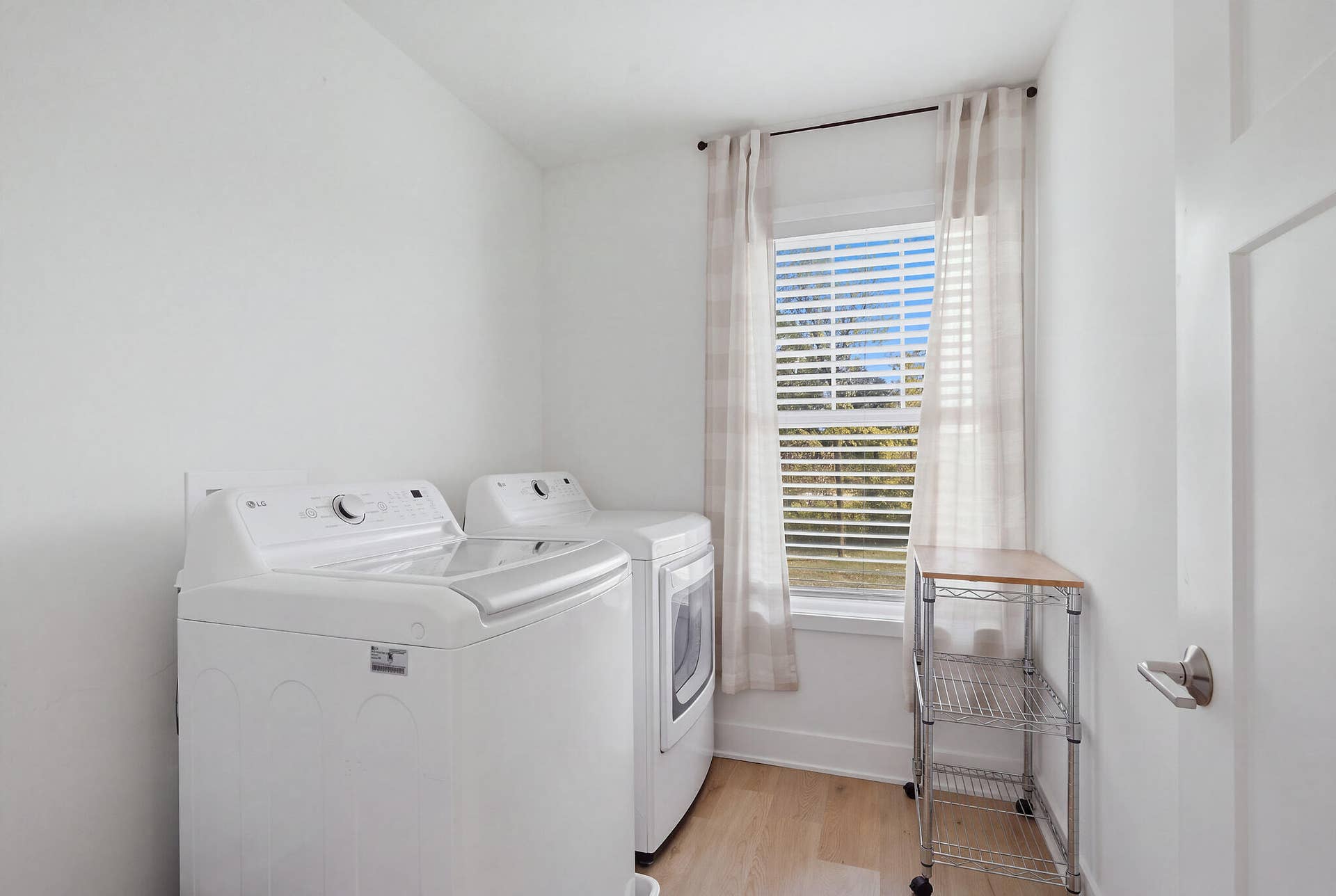 023_Laundry Room