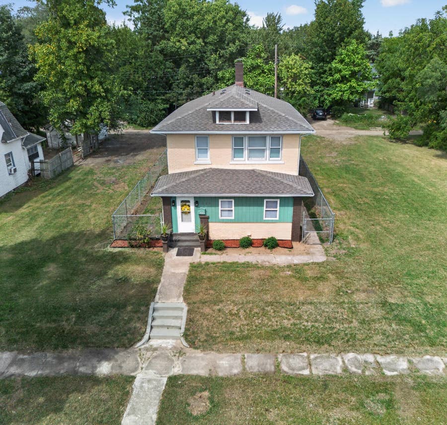 Property photo for 225 Donald Street, South Bend, IN