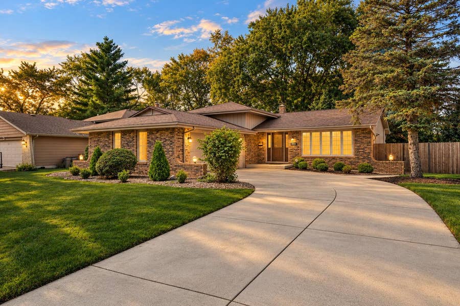 Property photo for 9436 Verbena Drive, Munster, IN