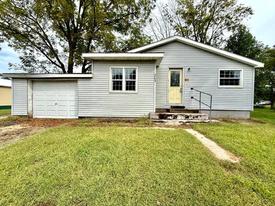 Property photo for 203 Maple, Medaryville, IN