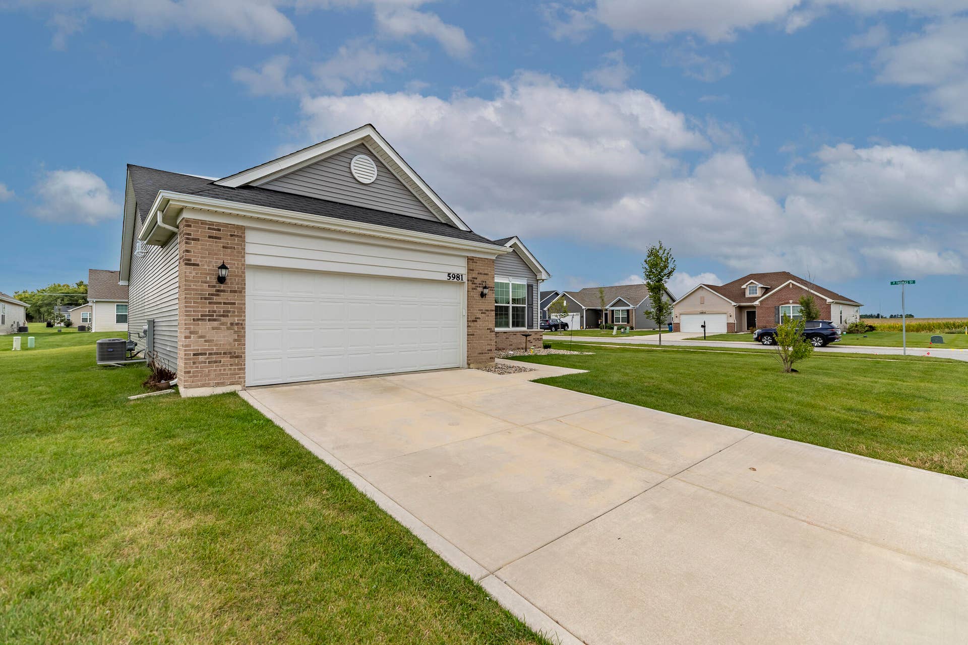 5981 E 116th-8