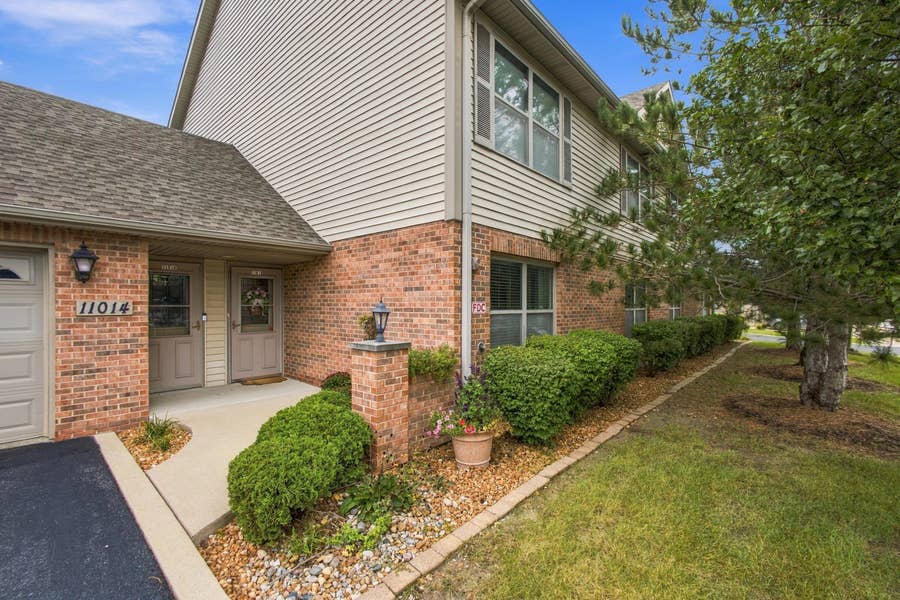 Property photo for 11014 Beacon Court, St. John, IN