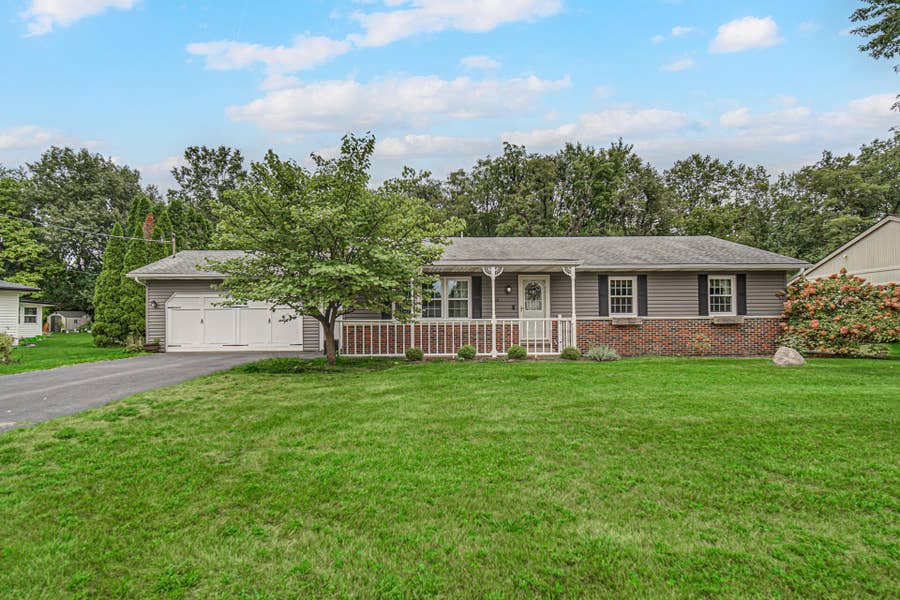 Property photo for 8868 E Luann Drive, DeMotte, IN