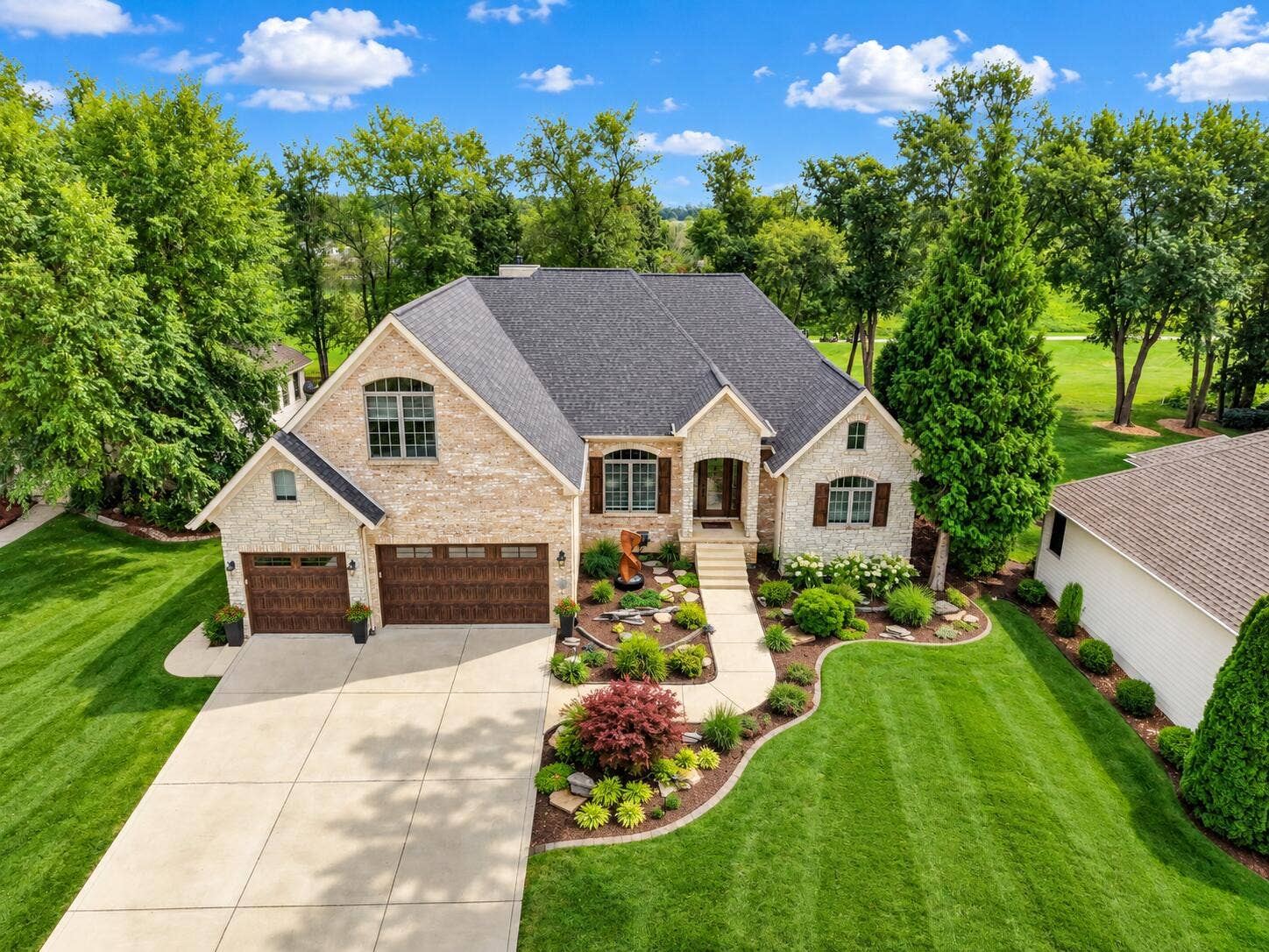 95 Scotscraig Drive, Valparaiso, IN 46385 4A5E0EDF-0A92-4ED0-9959-73AA2FB42072