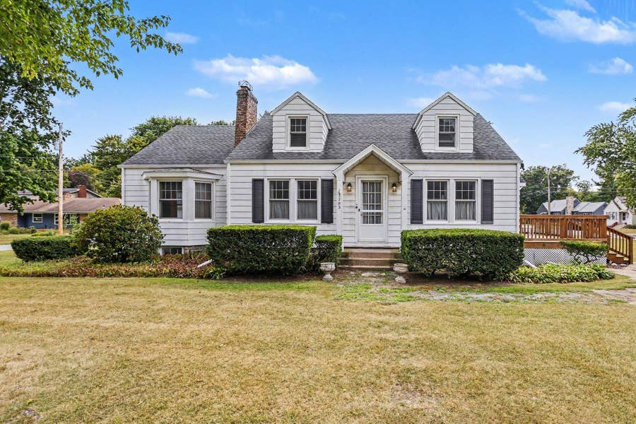 Property photo for 2703 Greenwood Avenue, Trail Creek, IN