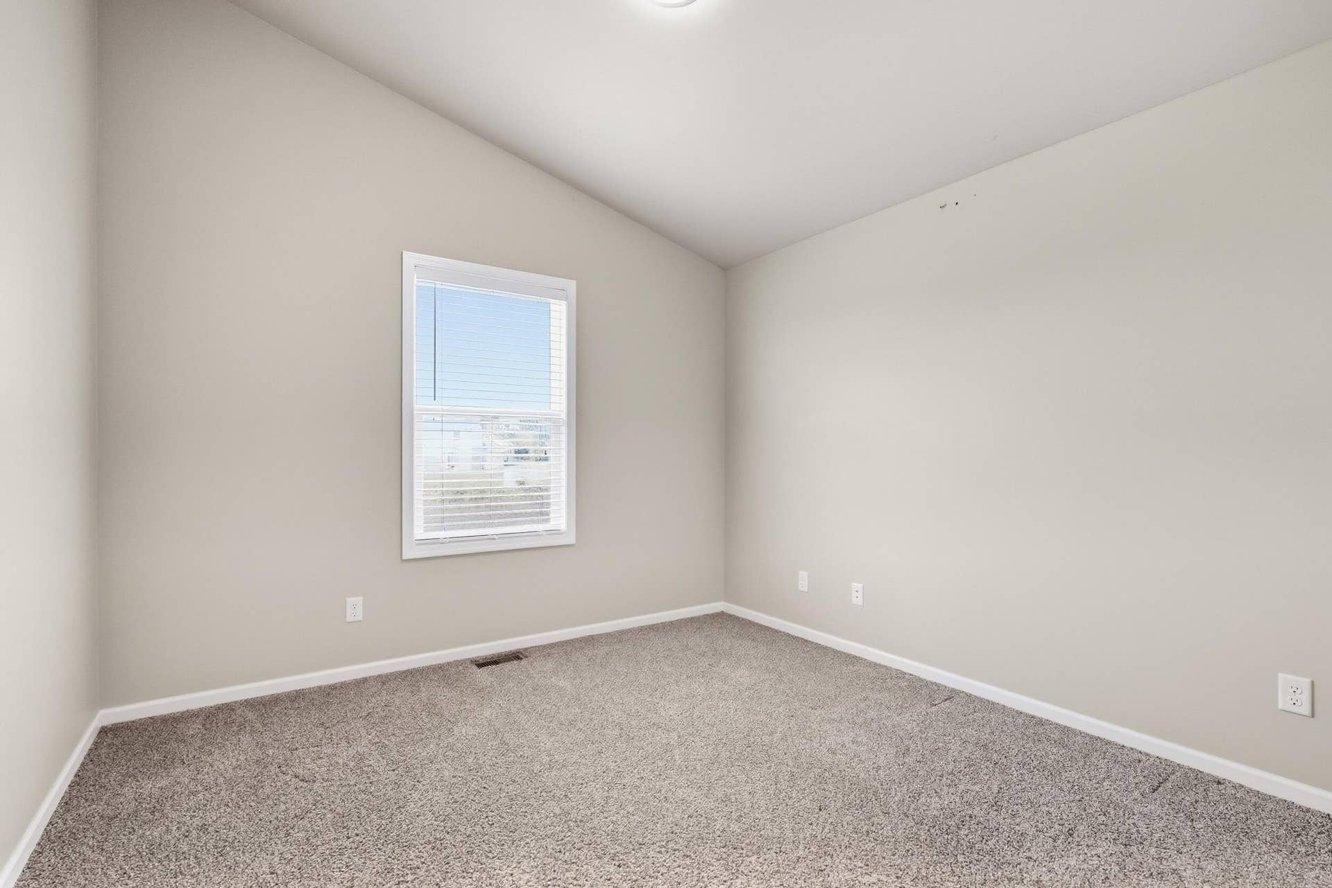 6828 Wallace Street, Merrillville, IN 46410 dsc01568