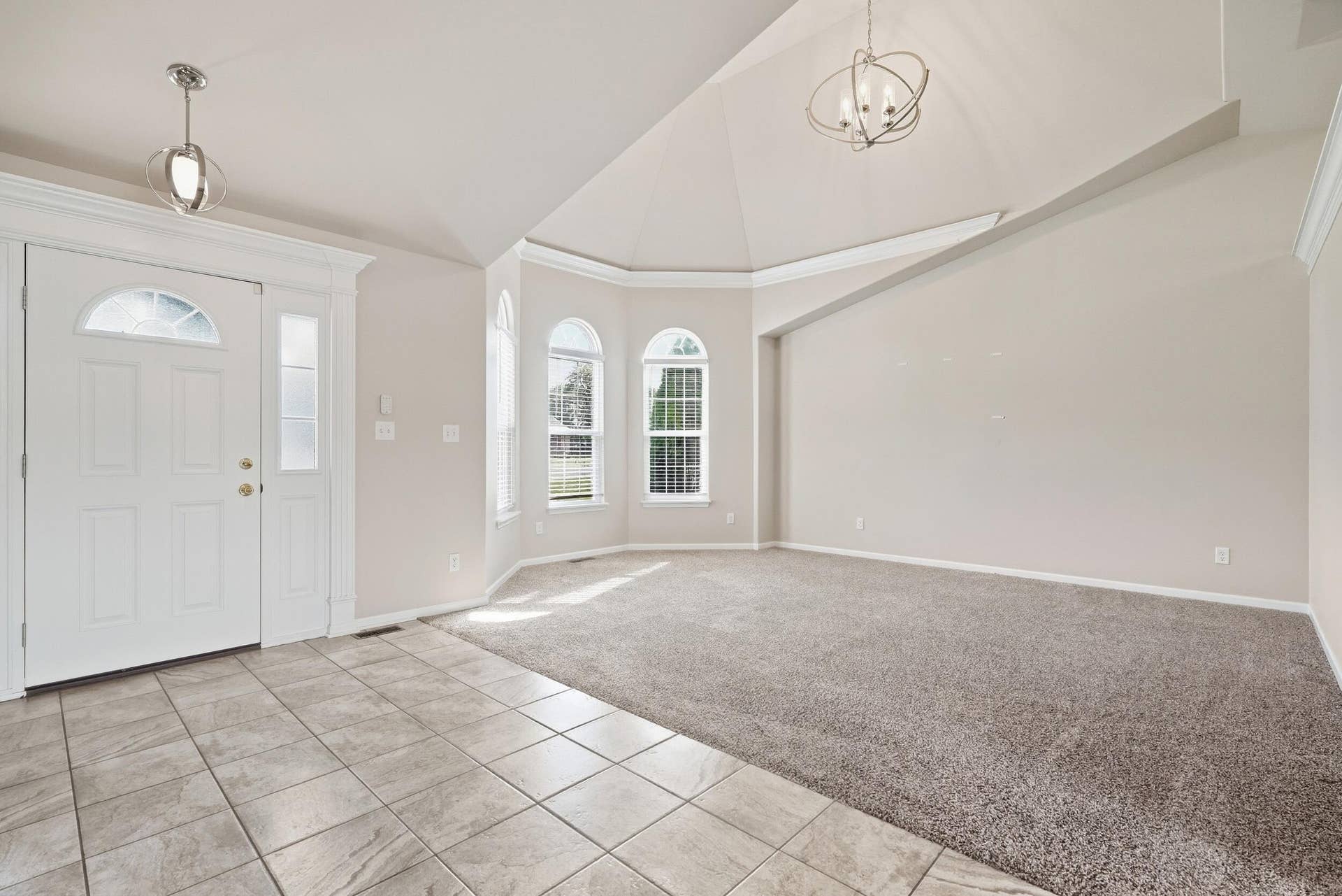 6828 Wallace Street, Merrillville, IN 46410 dsc01373