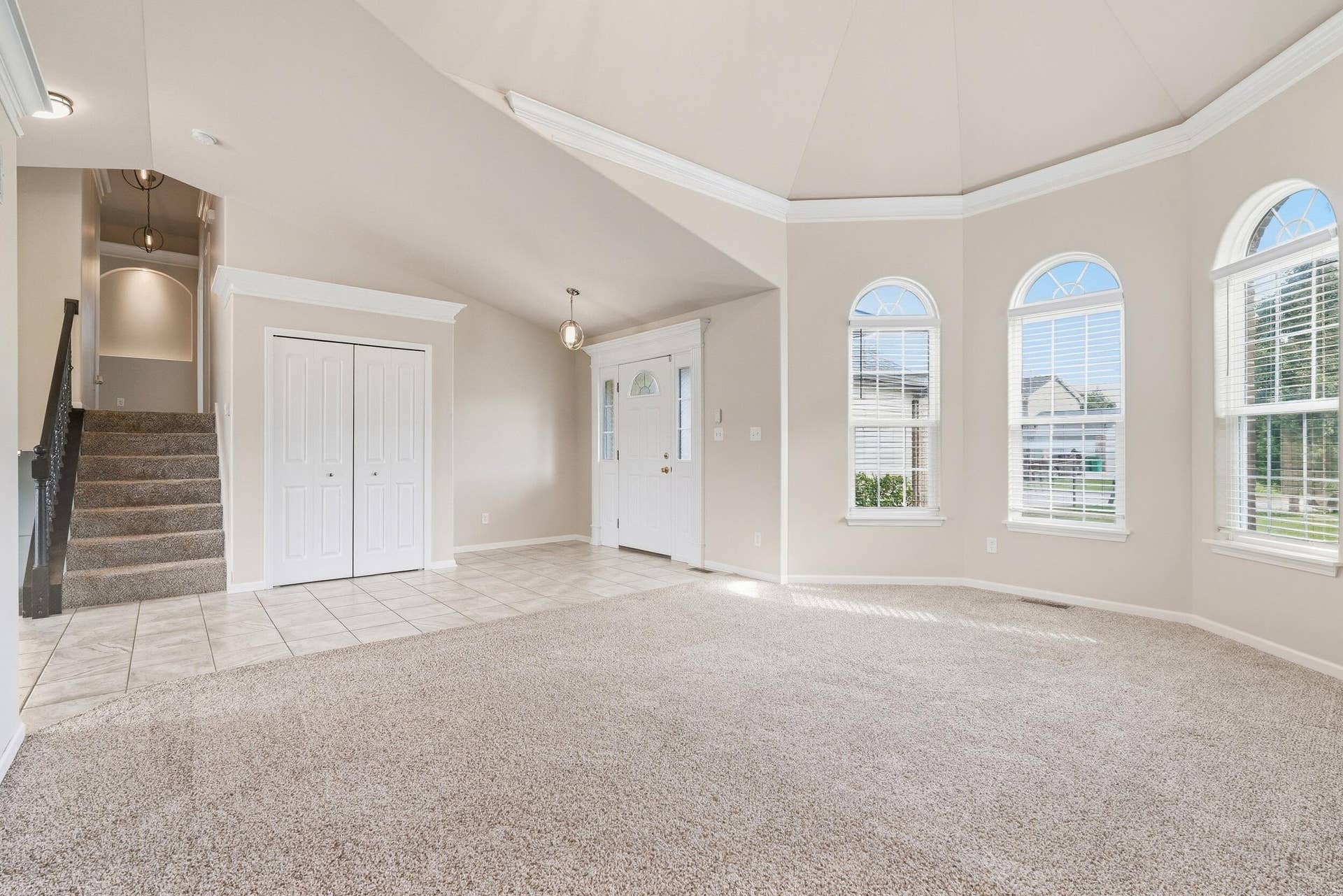 6828 Wallace Street, Merrillville, IN 46410 dsc01383
