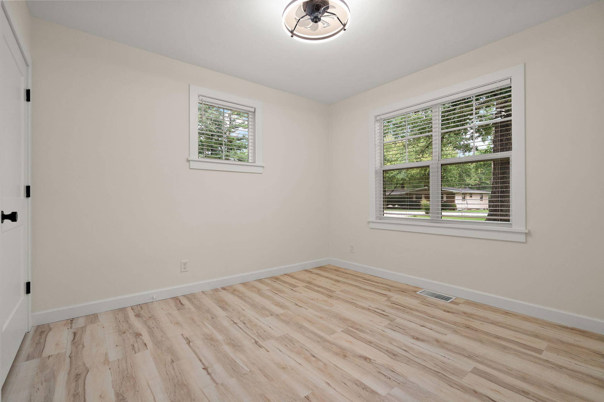 155 Spectacle Drive, Valparaiso, IN 46383 15-web-or-mls-DSC05788