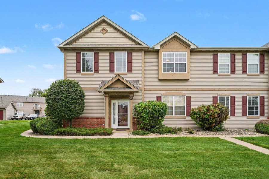 Property photo for 1141 Auburn Meadow Lane, Schererville, IN