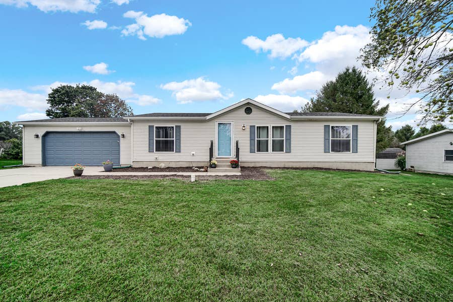 Property photo for 2041 Coachlight Drive, La Porte, IN