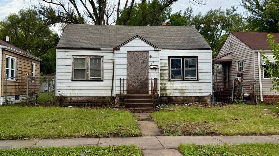 Property photo for 818 Louisiana Street, Gary, IN
