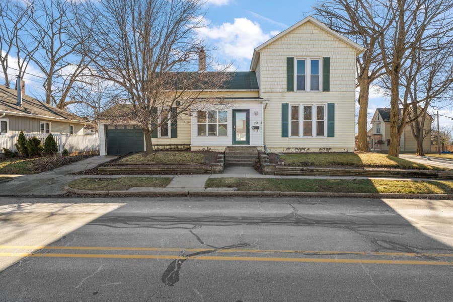 Property photo for 557 Chicago Street, Valparaiso, IN